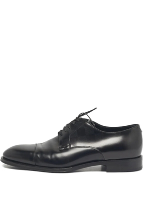 Louis Vuitton Pre-Owned embossed leather lace-ups - Black