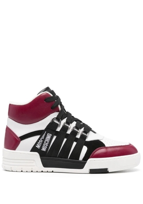 Moschino logo-tape sneakers - White