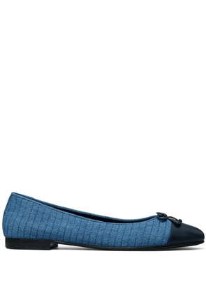 Tory Burch cap-toe quilted ballerina shoes - Blue