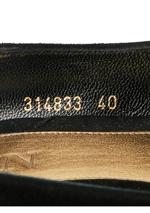 Alexander McQueen Pre-Owned suede heeled pumps - Black