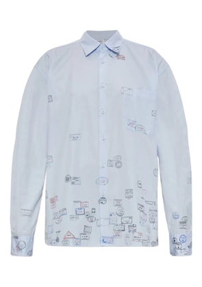 VETEMENTS passport-stamp print shirt - Blue