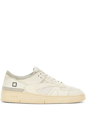 D.A.T.E. Torneo NZ perforated sneakers - White
