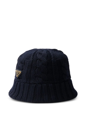 Prada cable-knit enamel-triangle logo bucket hat - Blue