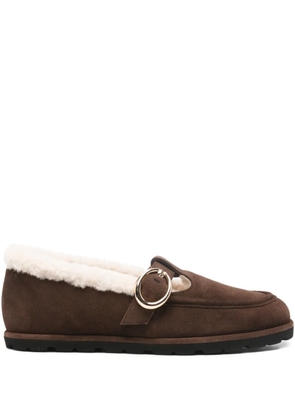 Stuart Weitzman Dakota shearling buckle loafers - Brown