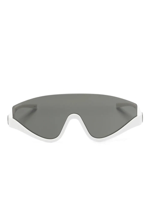 Gucci Eyewear Interlocking G shield-frame sunglasses - White