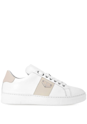 Philipp Plein logo-plaque leather sneakers - White