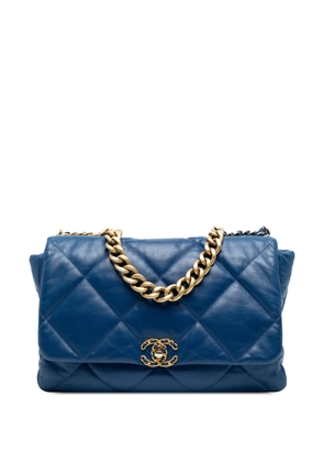 CHANEL Pre-Owned 2019 Maxi Lambskin 19 Flap satchel - Blue