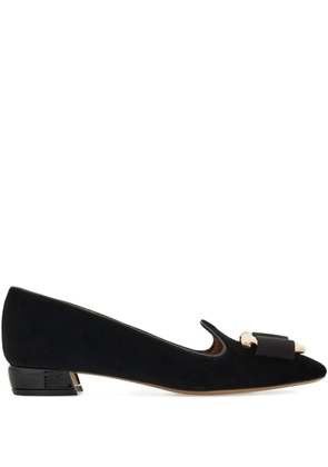 Ferragamo Gancini-embellished pumps - Black