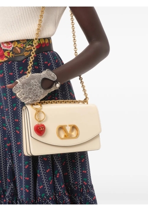 Valentino Garavani Coeur Royal bag charm - Gold