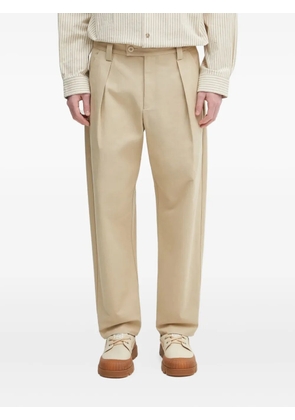 A.P.C. pleated-pocket trousers - Neutrals