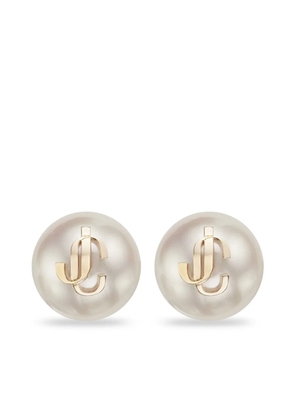 Jimmy Choo debossed-logo pearl earrings - White