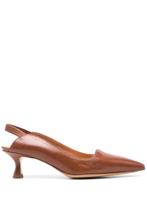 mara bini 40mm Naomi slingback pumps - Brown