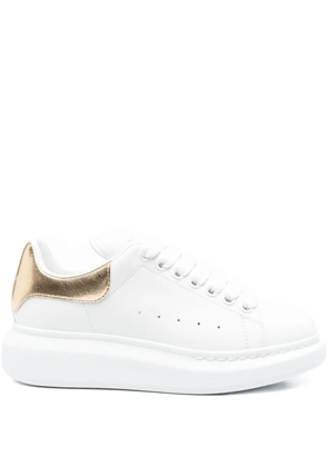 Alexander McQueen Oversized leather sneakers - White