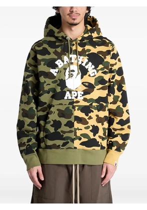 A BATHING APE® camo-print hoodie - Green