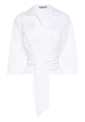 D.Exterior floral-embroidery wrap shirt - White