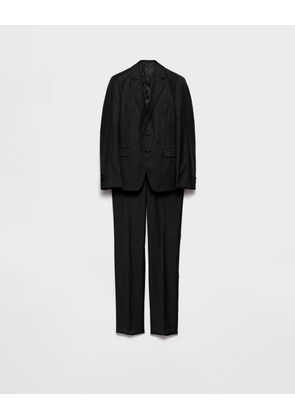 Single-breasted wool and cashmere suit