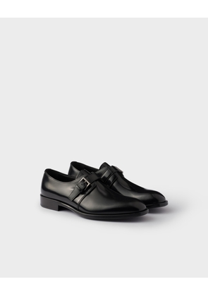 Brushed leather derby shoes with buckle