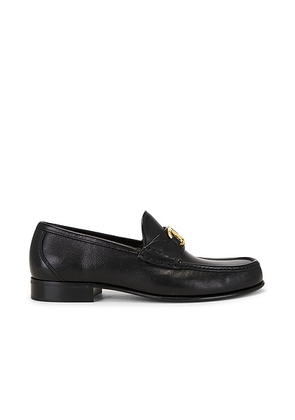 Valentino Garavani V Logo Signature Loafer in Nero - Black. Size 40 (also in 41, 42, 43, 44, 45).