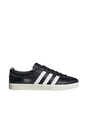 Adidas Originals Blanc Sneaker in Core Black  White  & Off White - Black. Size 9 (also in ).
