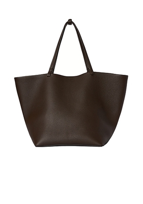 The Row XL Park Tote Bag in Deep Brown Ans - Brown. Size all.
