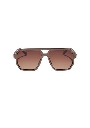 DIFF EYEWEAR Cameron Sunglasses in Brown.