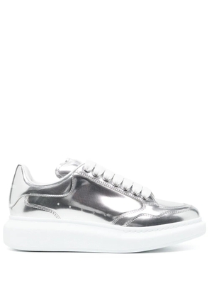 Alexander McQueen Oversized sneakers - White