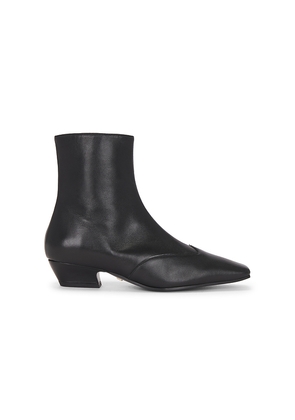 Lola Cruz Ankle Bootie in Black. Size 39. Also in 36, 40, 41.