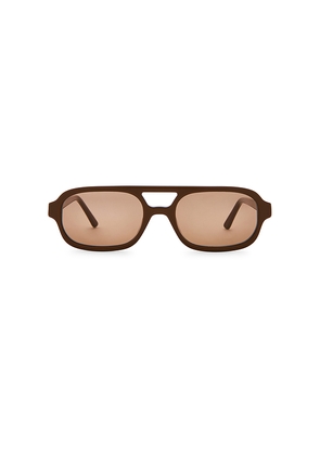 Lu Goldie Sofia Sunglasses in Brown.