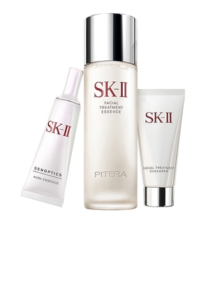 SK-II Ultimate Aura Essentials Kit in Beauty: NA.