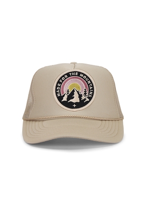 Friday Feelin Made For The Mountains Hat in Nude.
