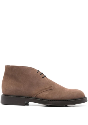 Doucal's Chukka lace-up derby shoes - Brown