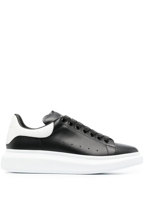 Alexander McQueen Oversized colour-block sneakers - Black