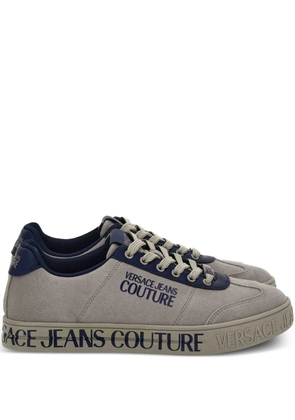 Versace Jeans Couture logo-print suede sneakers - Grey