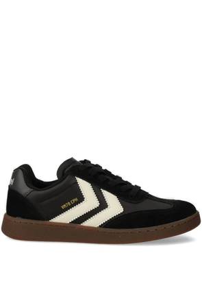 Hummel chevron-detail low-top sneakers - Black