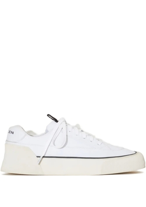 Osklen lace-up deck sneakers - White