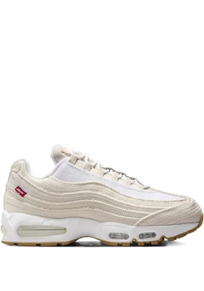 Nike Air Max 95 OG 'Levis - Light Orewood Brown' sneakers