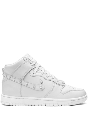 Nike Dunk High SE sneakers - White