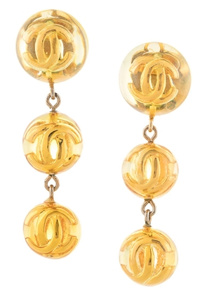 CHANEL Pre-Owned 1990s CC dangling clip-on earrings - Gold