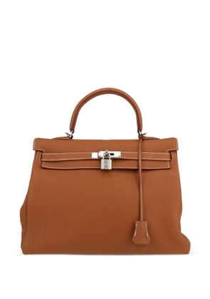 Hermès Pre-Owned 2023 Kelly 35 two-way handbag - Brown
