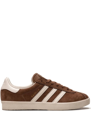 adidas Gazelle 3-Stripes leather sneakers - Brown