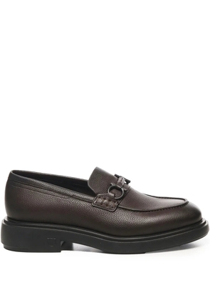 Ferragamo Gancini-detail loafers - Brown