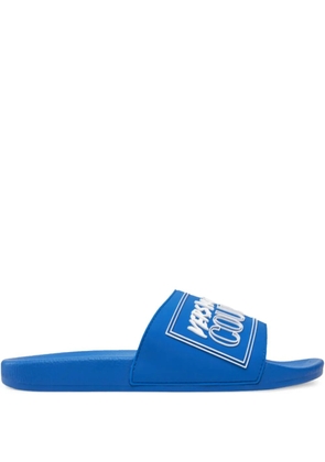 Versace Jeans Couture logo-embossed slides - Blue