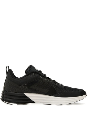 Nike Lunar Roam lace-up sneakers - Black