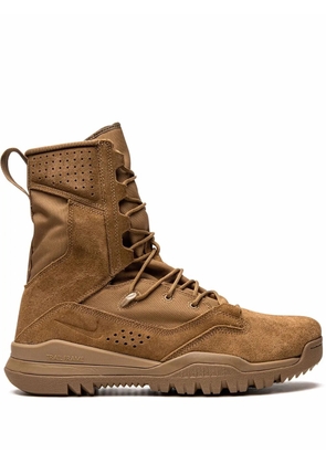 Nike SFB Field 2 8-Inch 'Coyote' military boots - Brown