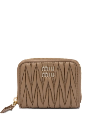 Miu Miu matelassé zip-around wallet - Brown