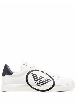 Emporio Armani logo-print low-top sneakers - White