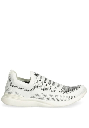 APL: ATHLETIC PROPULSION LABS mesh-panelled sneakers - White