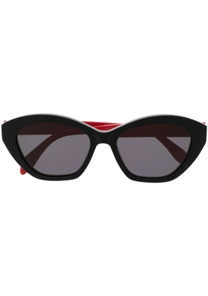Alexander McQueen Eyewear cat-eye frame sunglasses - Black