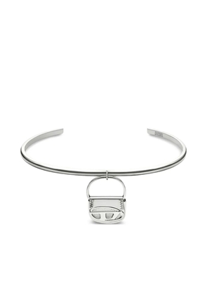 Diesel bag-charm bangle bracelet - Grey
