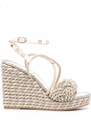 Valentino Garavani Rockstud wedge sandals - Neutrals